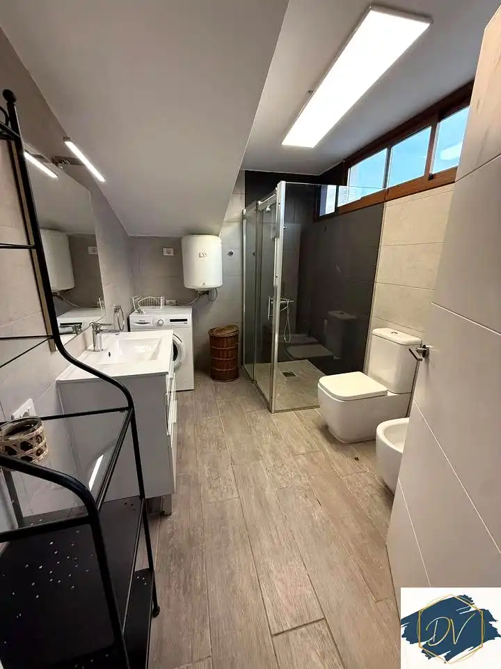 Baño de Estudio de alquiler en El Rosario con Terraza y Amueblado