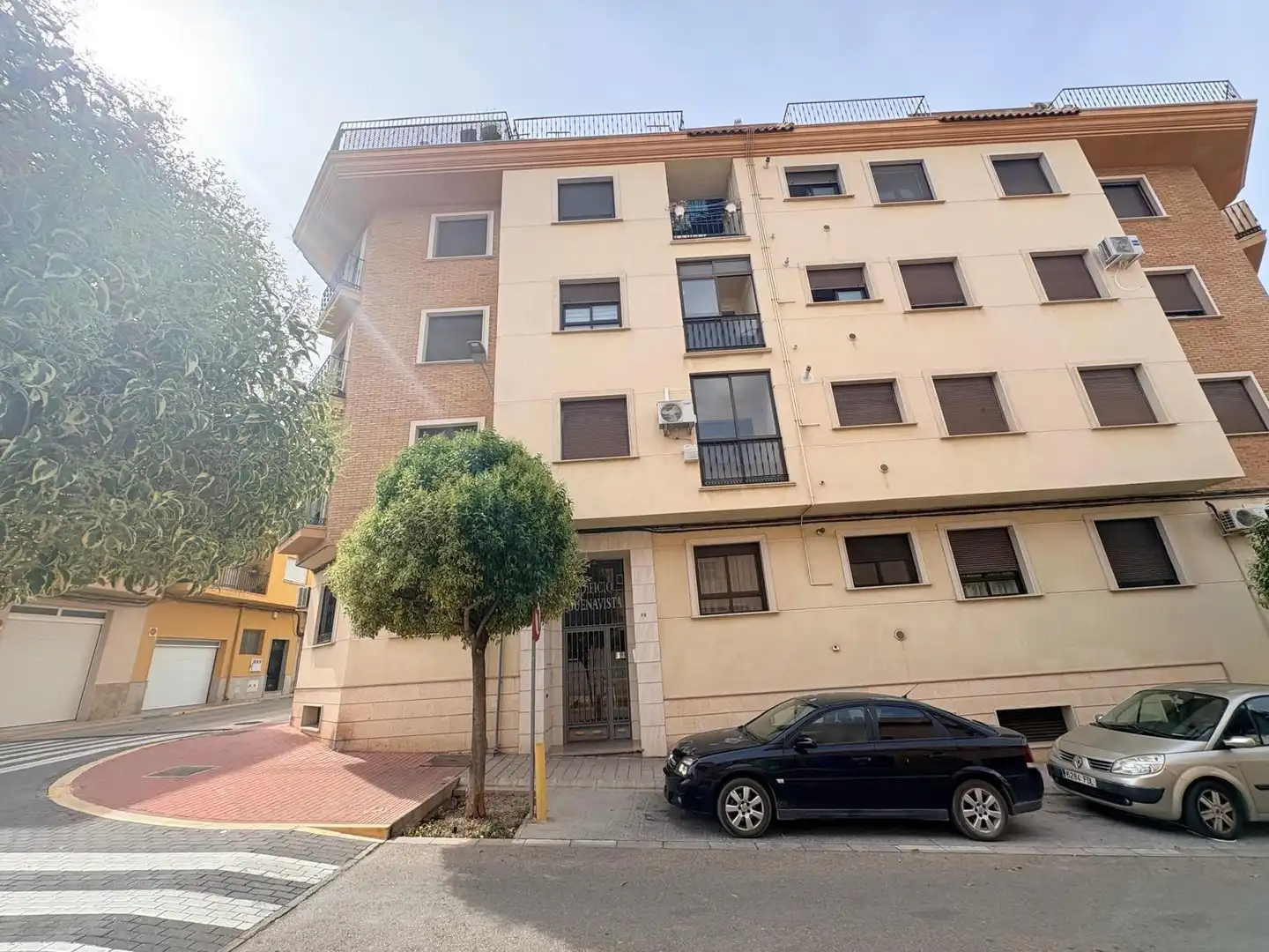 Vista exterior de Piso en venta en Almansa con Aire acondicionado, Calefacción y Jardín privado