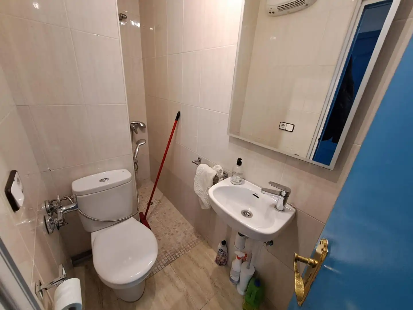 Bathroom of Commercial properties for rent in Sabadell