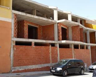 Vista exterior de Edifici en venda en Villena