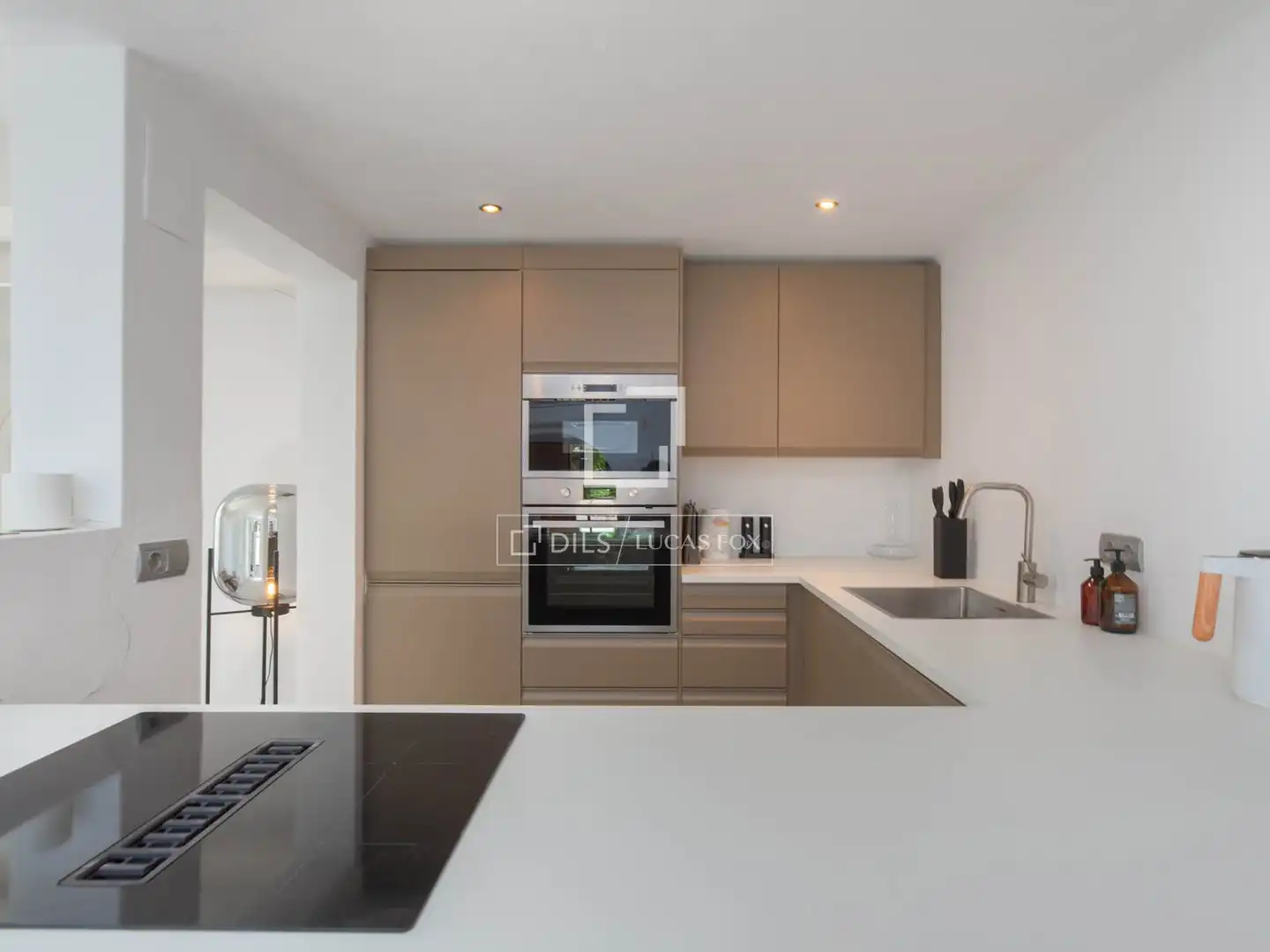 Cocina de Casa o chalet en venta en Sant Josep de sa Talaia con Aire acondicionado, Jardín privado y Terraza