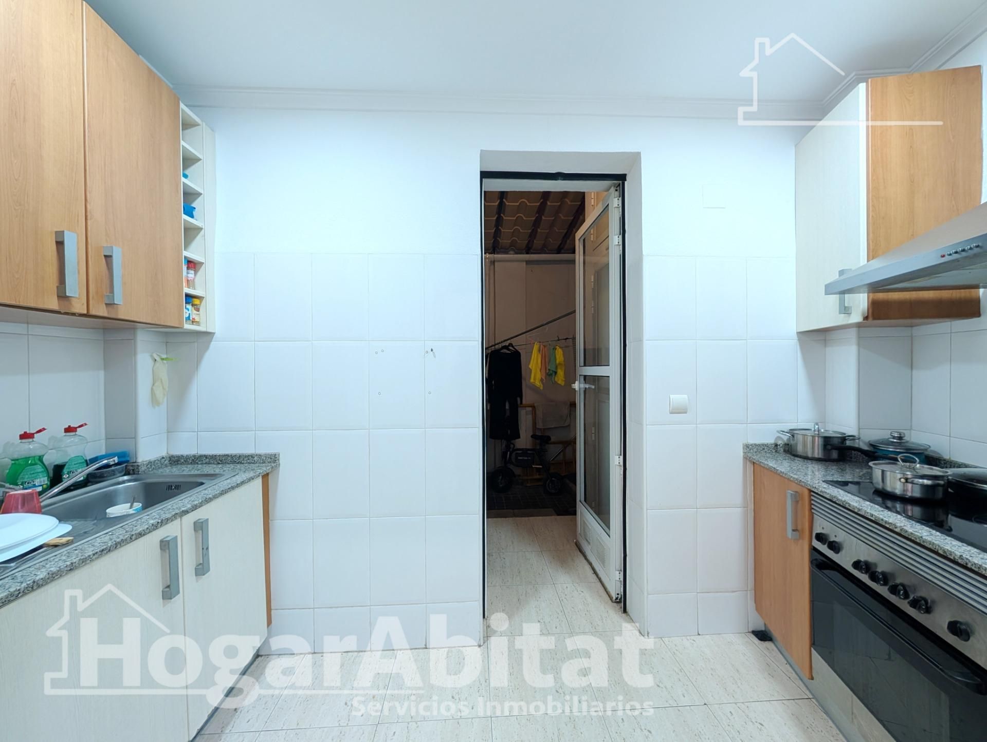 Kitchen of Flat for sale in Alicante / Alacant  with Air Conditioner and Furnished