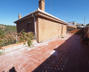 Vista exterior de Casa o xalet en venda en Castellbisbal amb Jardí privat