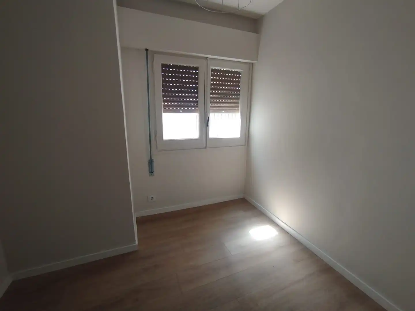 Schlafzimmer von Wohnung zur Miete in Girona