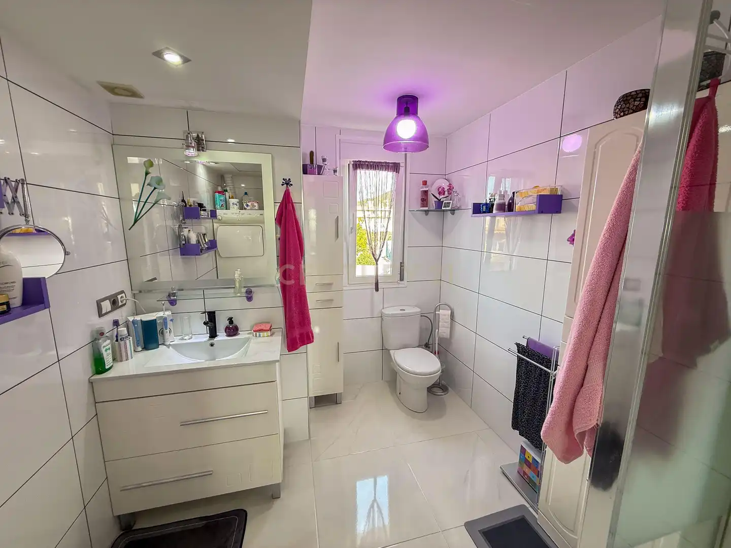 Bathroom of Houses for sale in Eivissa  with Air Conditioner, Oven and Washing machine