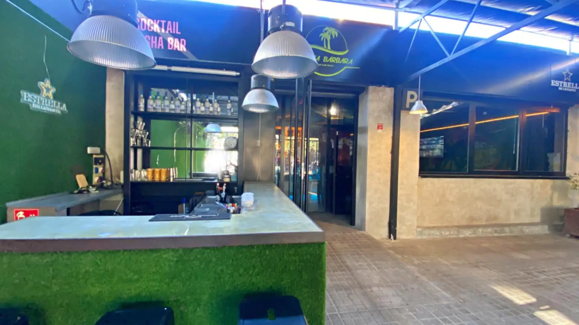 Local comercial de lloguer a Avenida Avenida Países Escandinavos, imagen 3