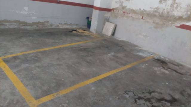 Garaje en Venta en Nou Moles