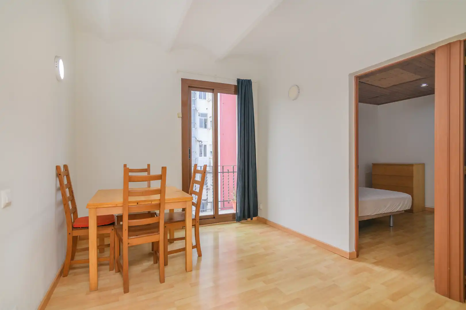 Bedroom of Flat for sale in Barcelona  with Parquet flooring, Terrace and Balcony
