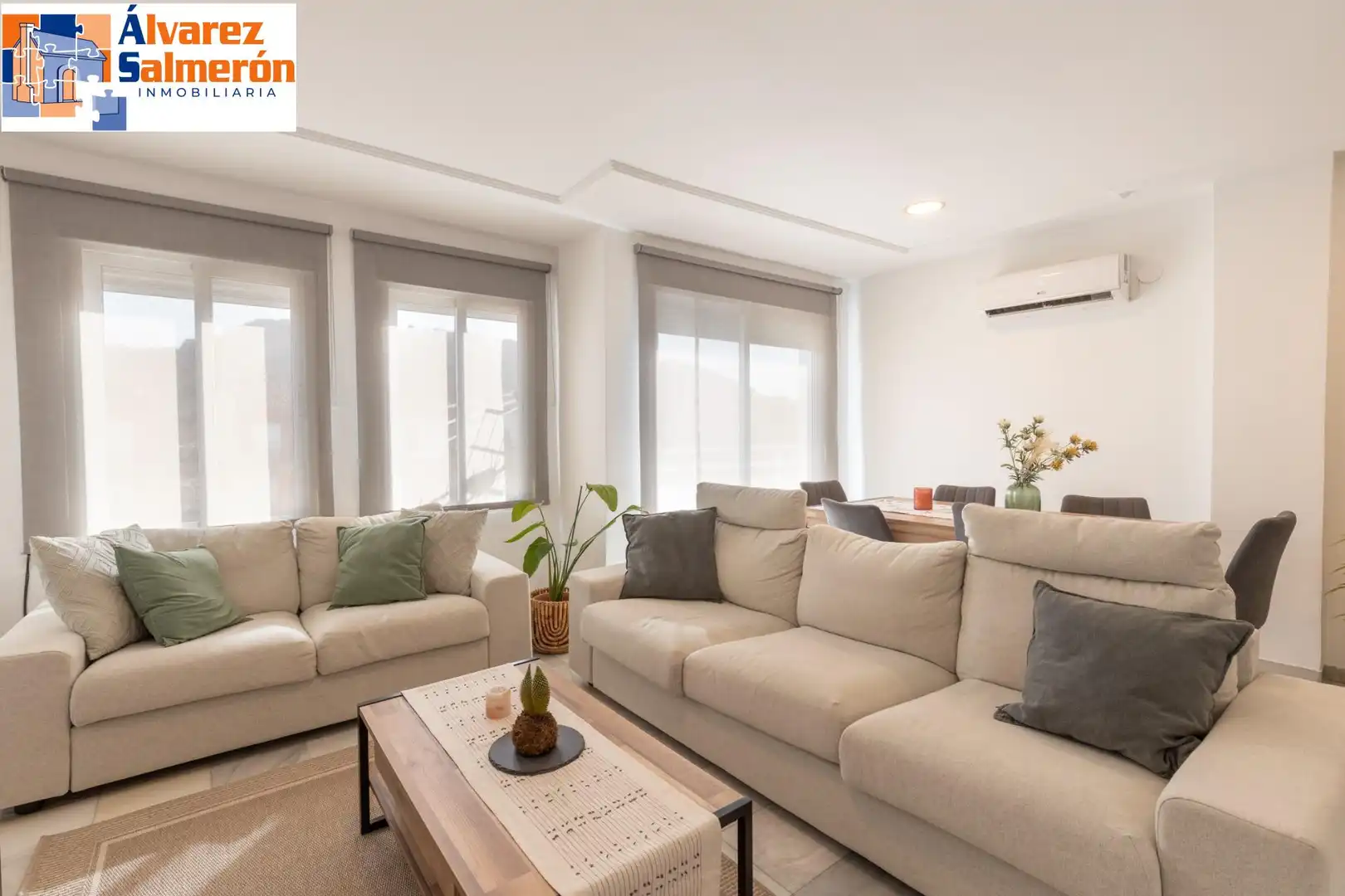 Adosado con terraza en venta en Calle PUERTO MEDITERRANEO