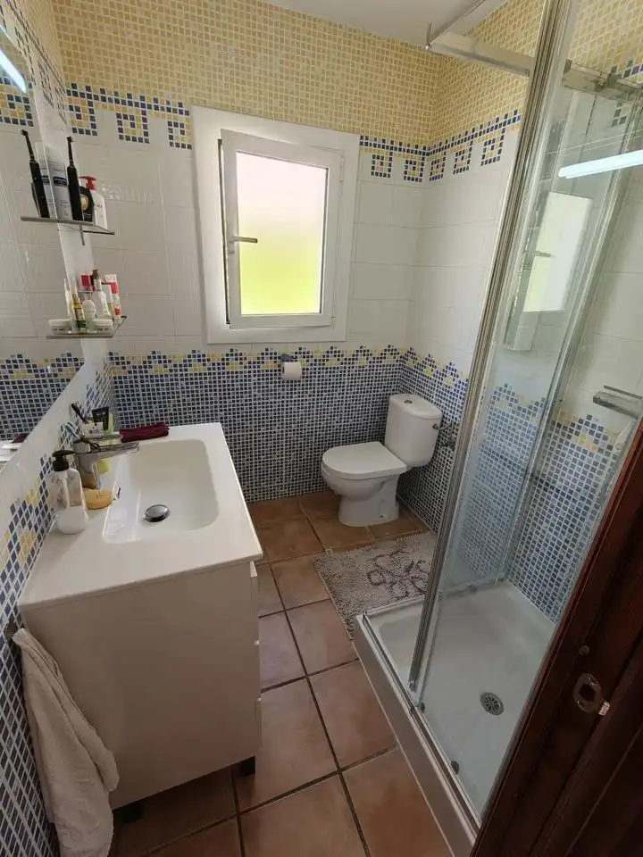 Bany de Casa o xalet en venda en Caldes de Malavella amb Aire condicionat, Calefacció i Jardí privat