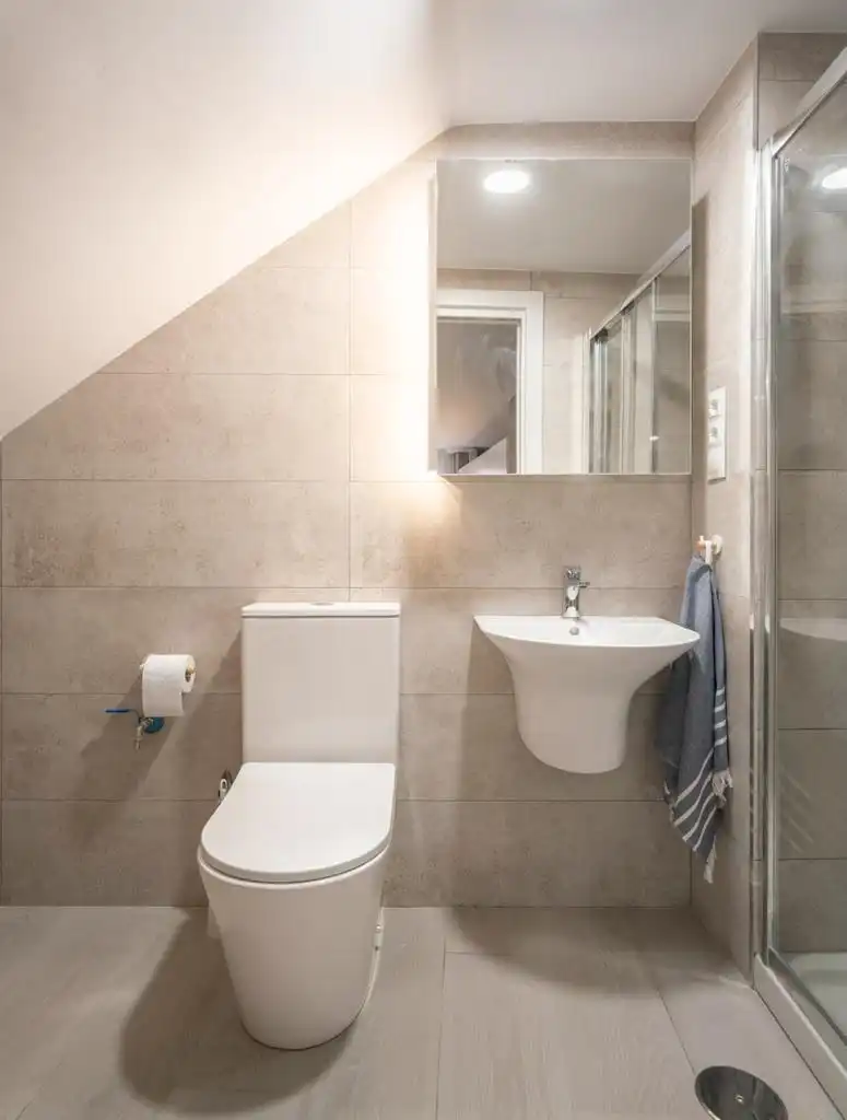 Baño de Dúplex de alquiler en Málaga con Amueblado y Lavadora