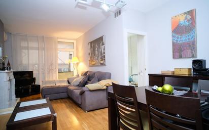 Living room of Flat for sale in  Barcelona Capital  with Air Conditioner, Heating and Terrace