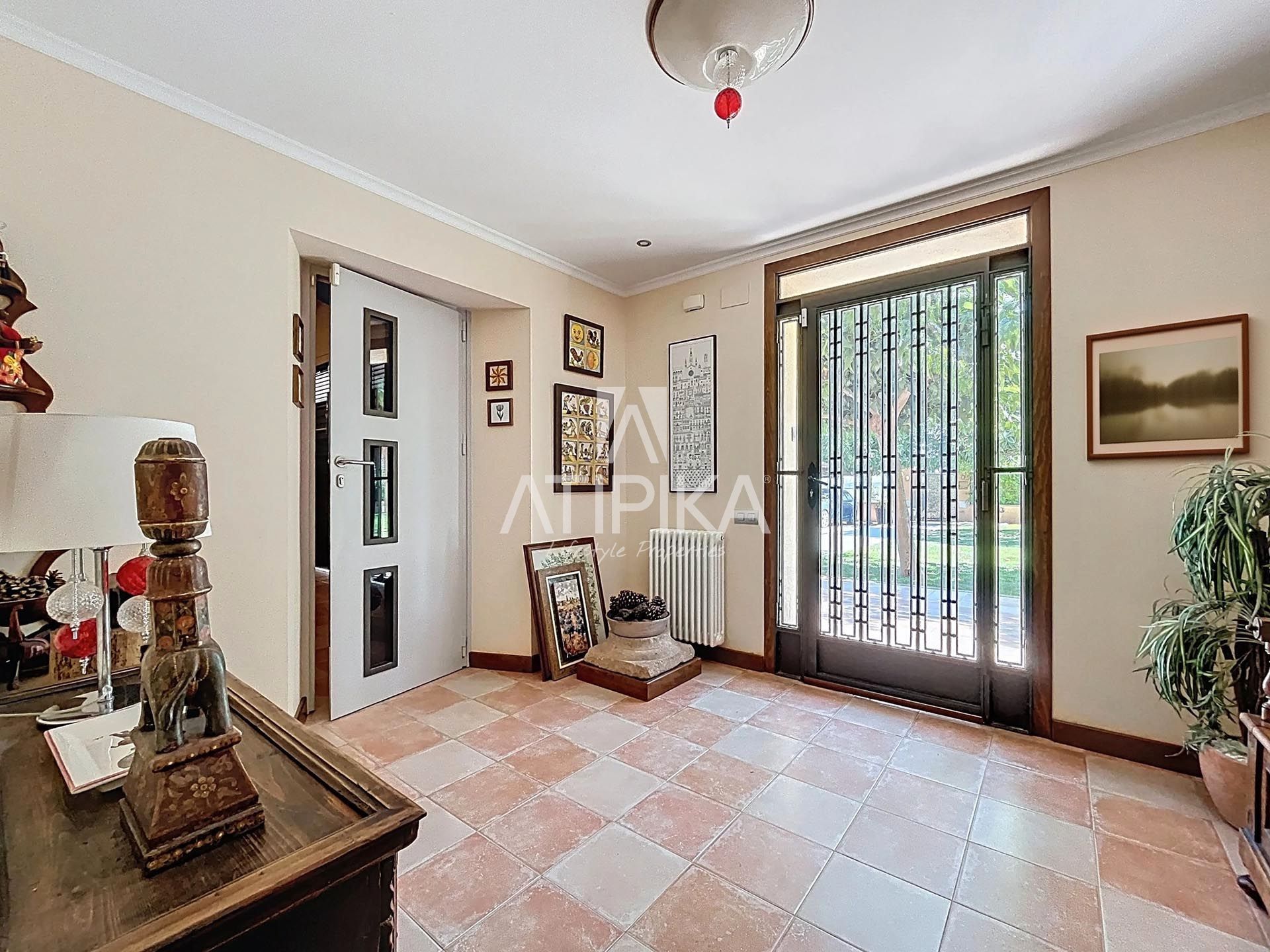 Country house for sale in La Granada  with Air Conditioner, Heating and Storage room