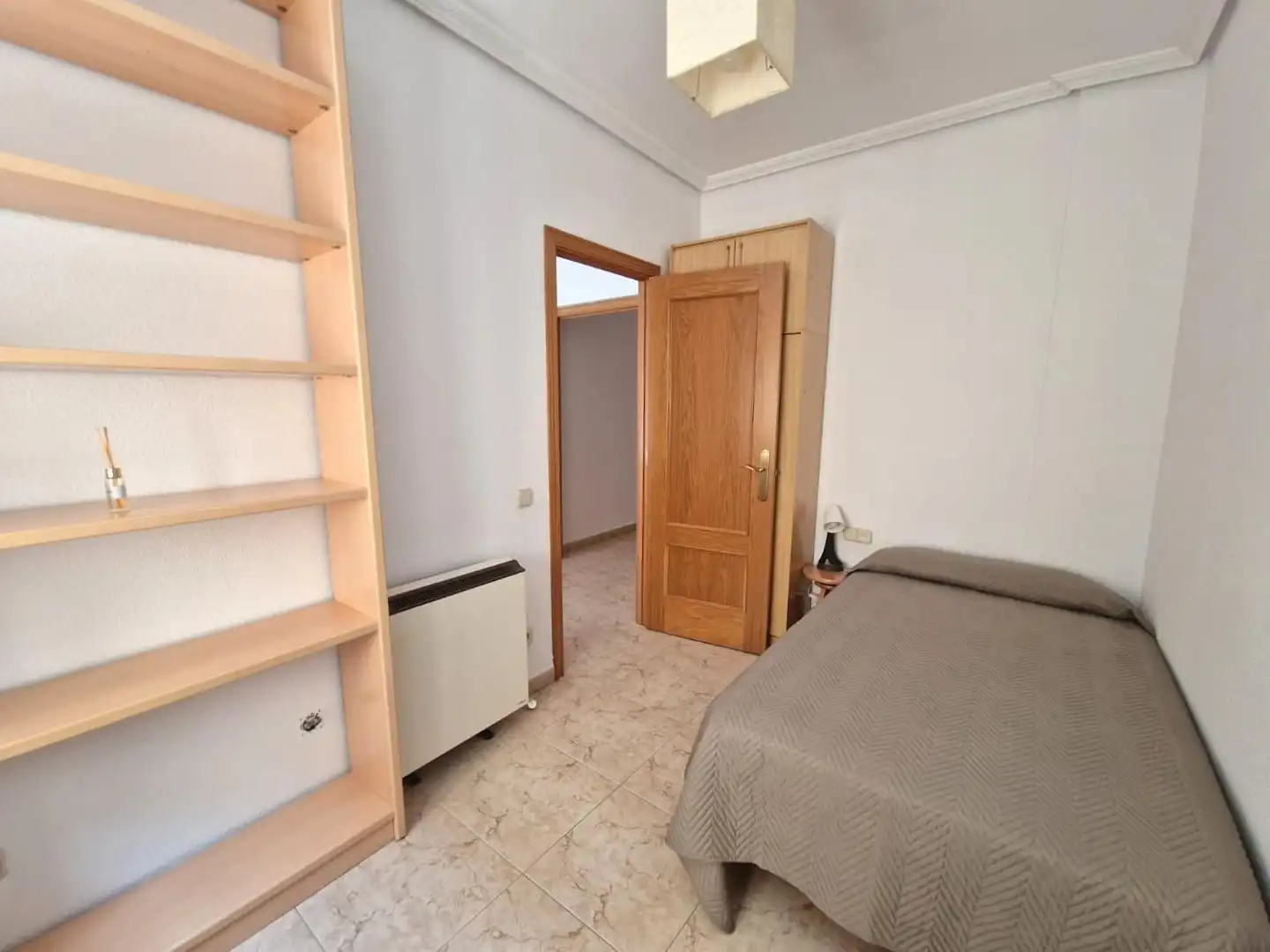 Bedroom of Flat for rent in Plasencia  with Air Conditioner and Heating