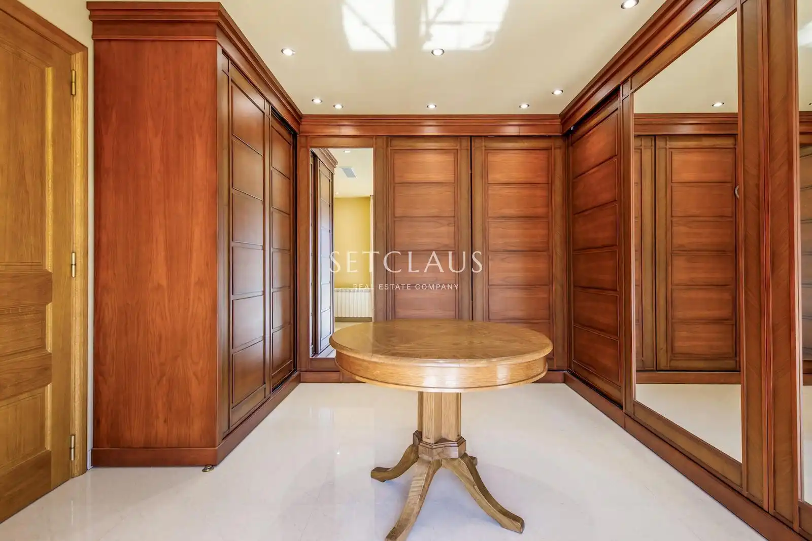 Bedroom of Flat for sale in Barcelona  with Air Conditioner and Alarm