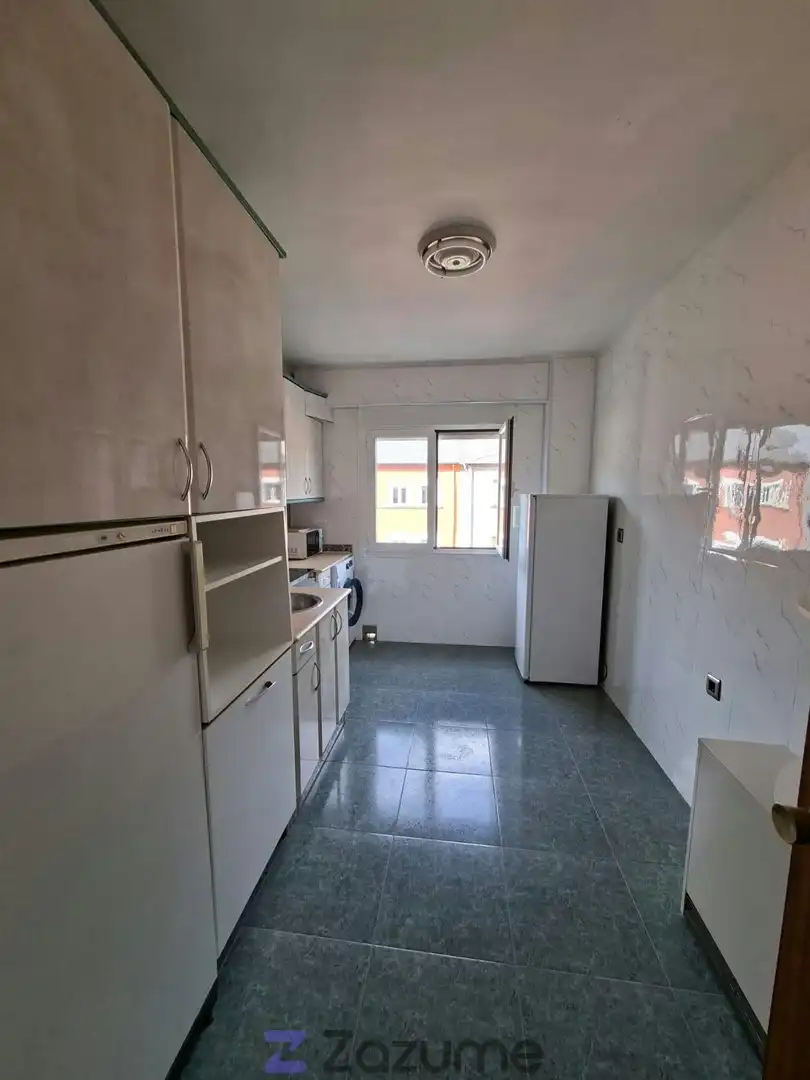 Kitchen of Flat for rent in Ponferrada  with Heating, Parquet flooring and Furnished