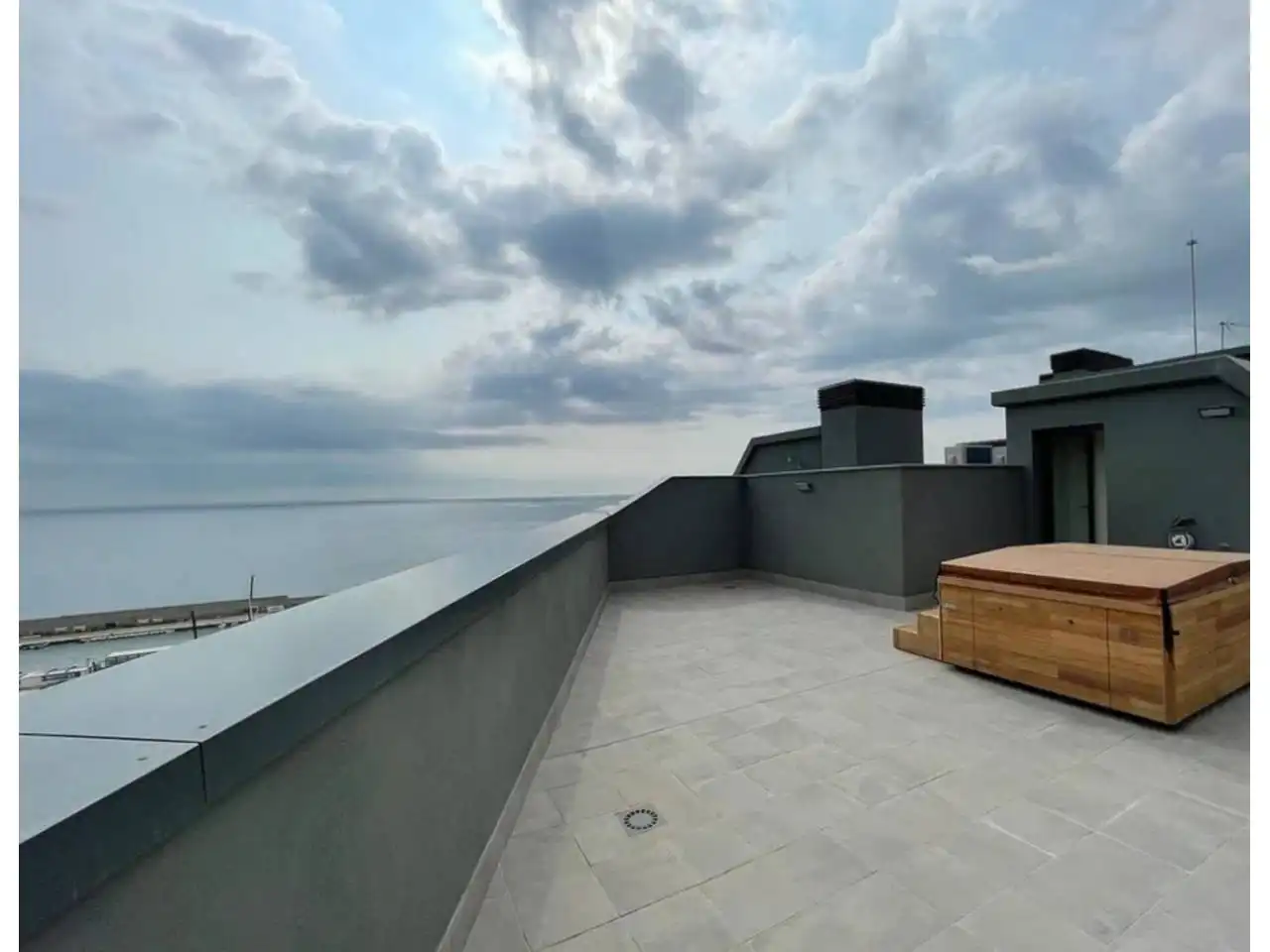 Terraza de Dúplex en venta en Badalona con Terraza, Trastero y Balcón