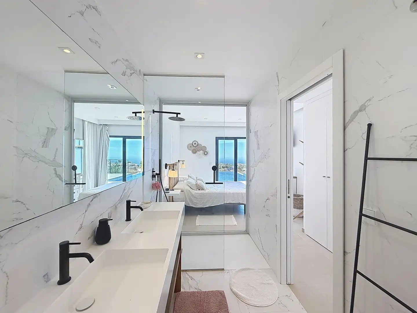 Baño de Casa o chalet en venta en Benitachell / El Poble Nou de Benitatxell con Aire acondicionado, Calefacción y Jardín privado