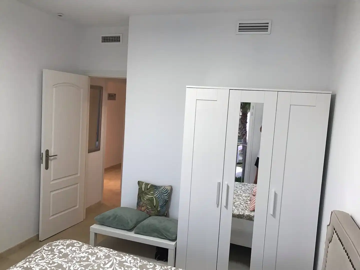 Schlafzimmer von Wohnungen zum Verkauf in Manilva mit Klimaanlage, Terrasse und Abstellraum