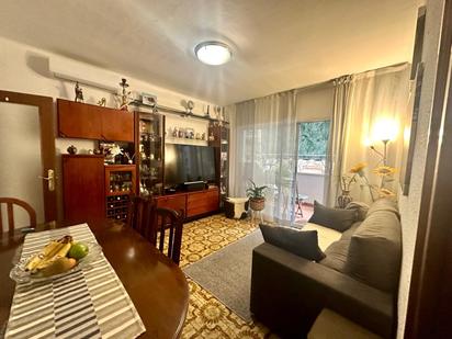 Living room of Flat for sale in  Barcelona Capital  with Balcony