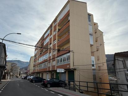 Vista exterior de Pis en venda en Béjar amb Terrassa