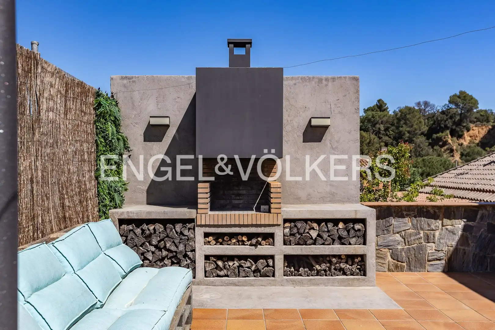 Terraza de Casa o chalet en venta en Castellar del Vallès con Aire acondicionado, Calefacción y Jardín privado