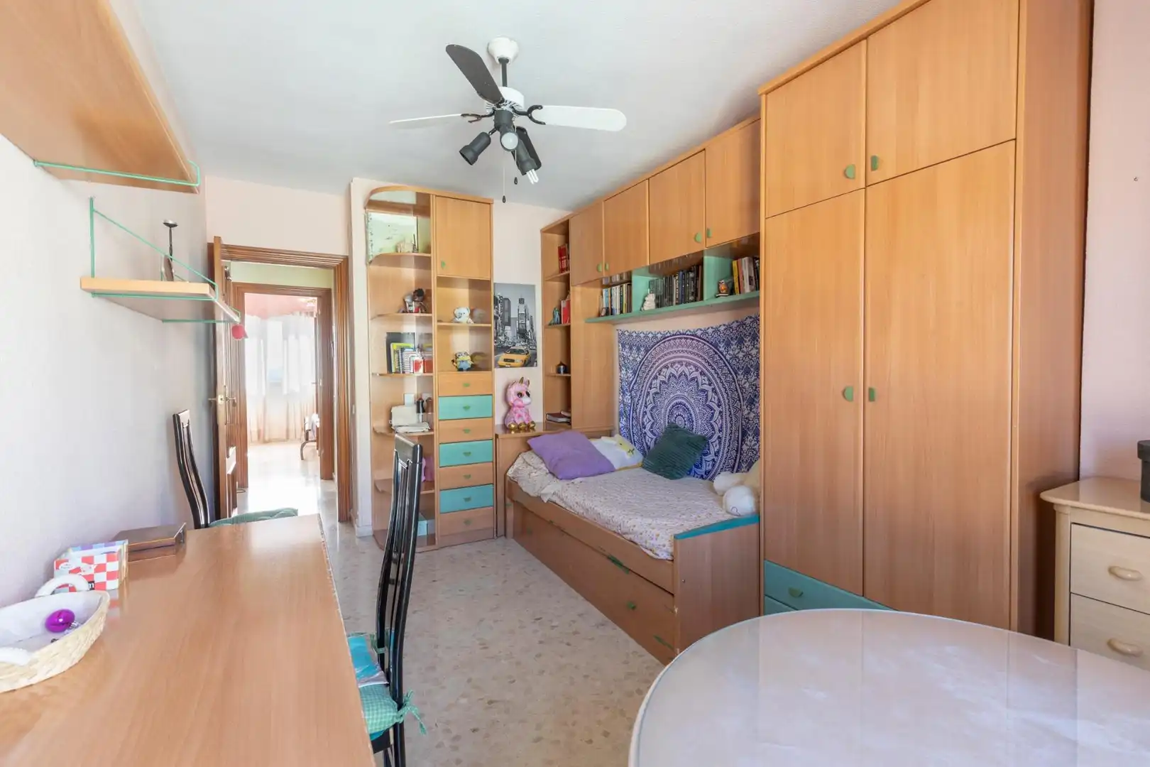 Habitación de Piso en venta en Peligros con Aire acondicionado, Amueblado y Balcón