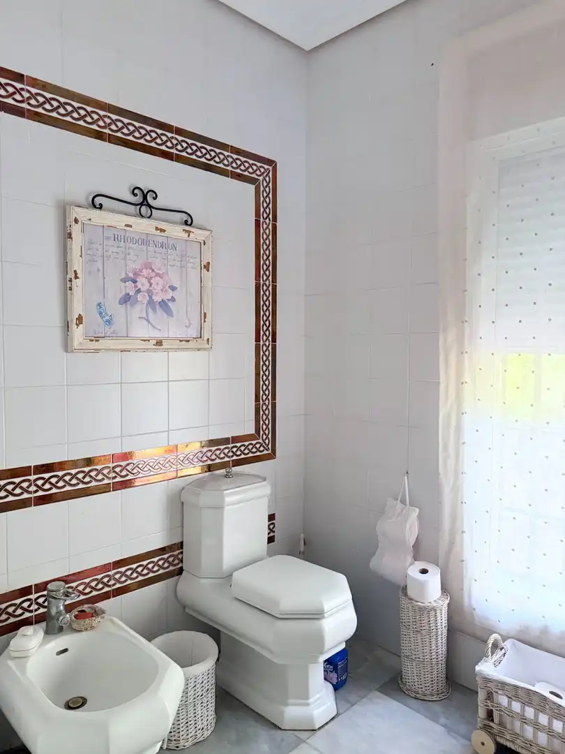 Chalet con piscina en venta en Palomares del Río, imagen 35