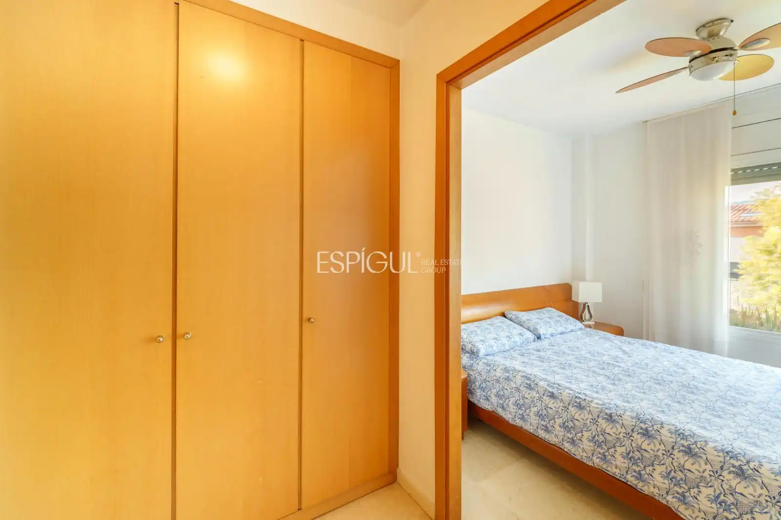 Habitación de Casa adosada en venta en Tiana con Calefacción, Jardín privado y Parquet