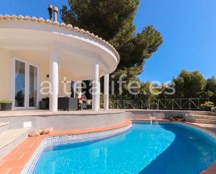 Vista exterior de Casa o xalet en venda en Altea amb Aire condicionat, Calefacció i Jardí privat