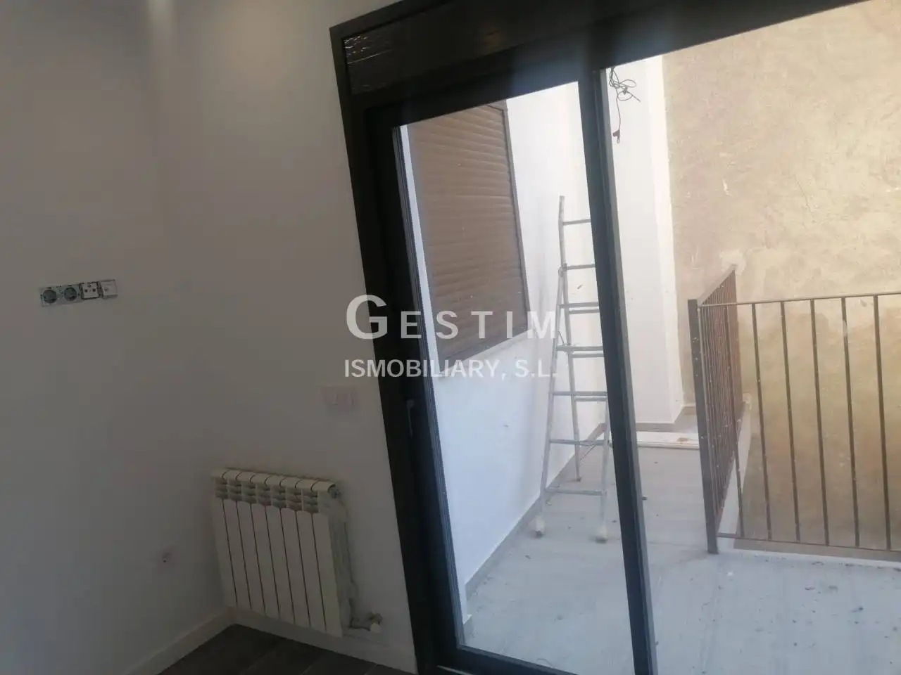 Piso en venta en Vic con Calefacción, Balcón y Alarma