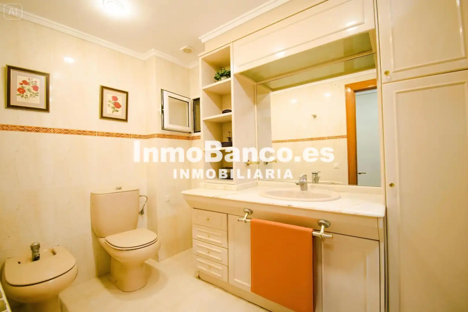 Houses for sale in Torrent  with Air Conditioner, Heating and Private garden