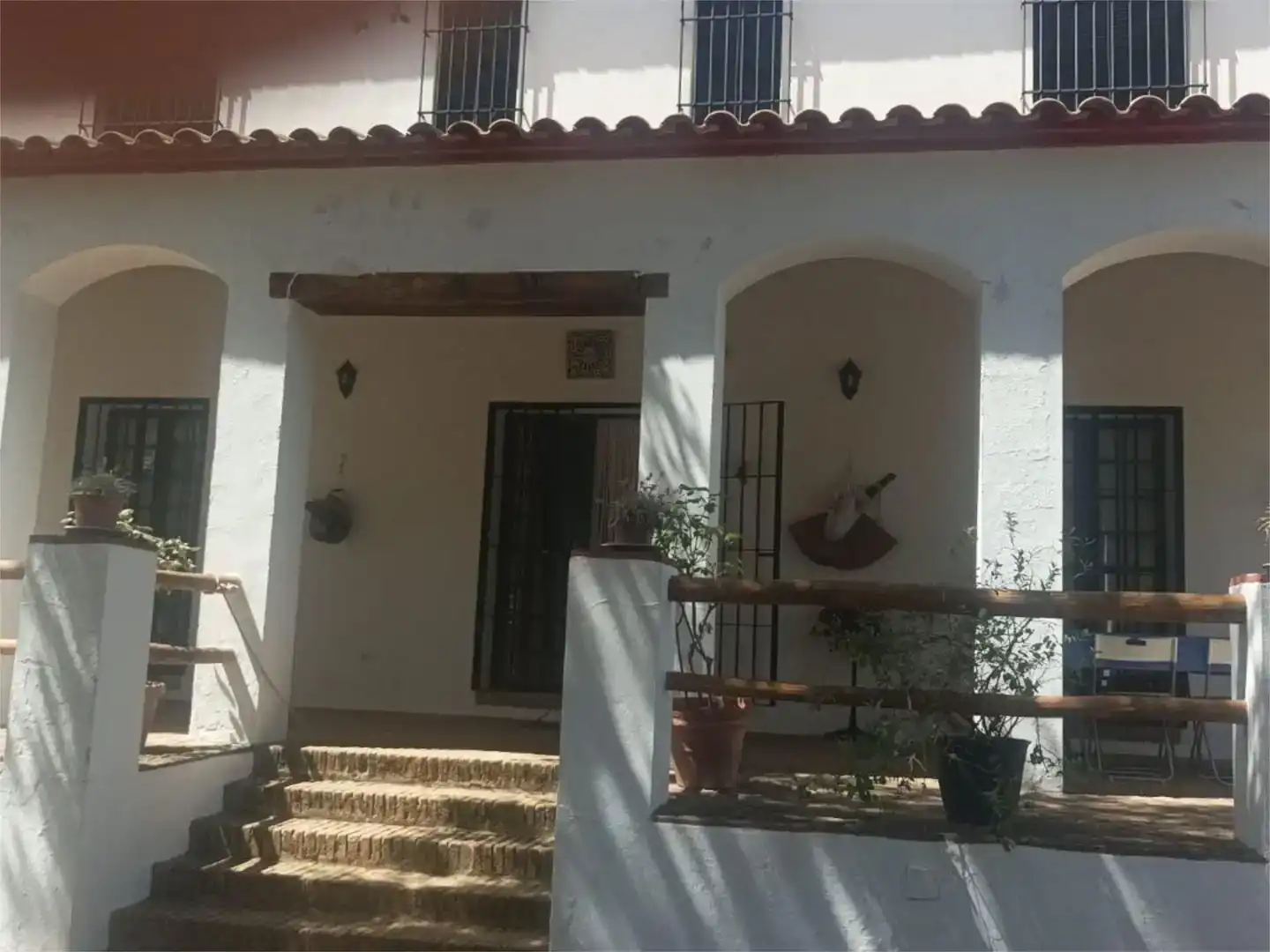 Vista exterior de Pis en venda en Alanís amb Jardí privat, Piscina i Moblat