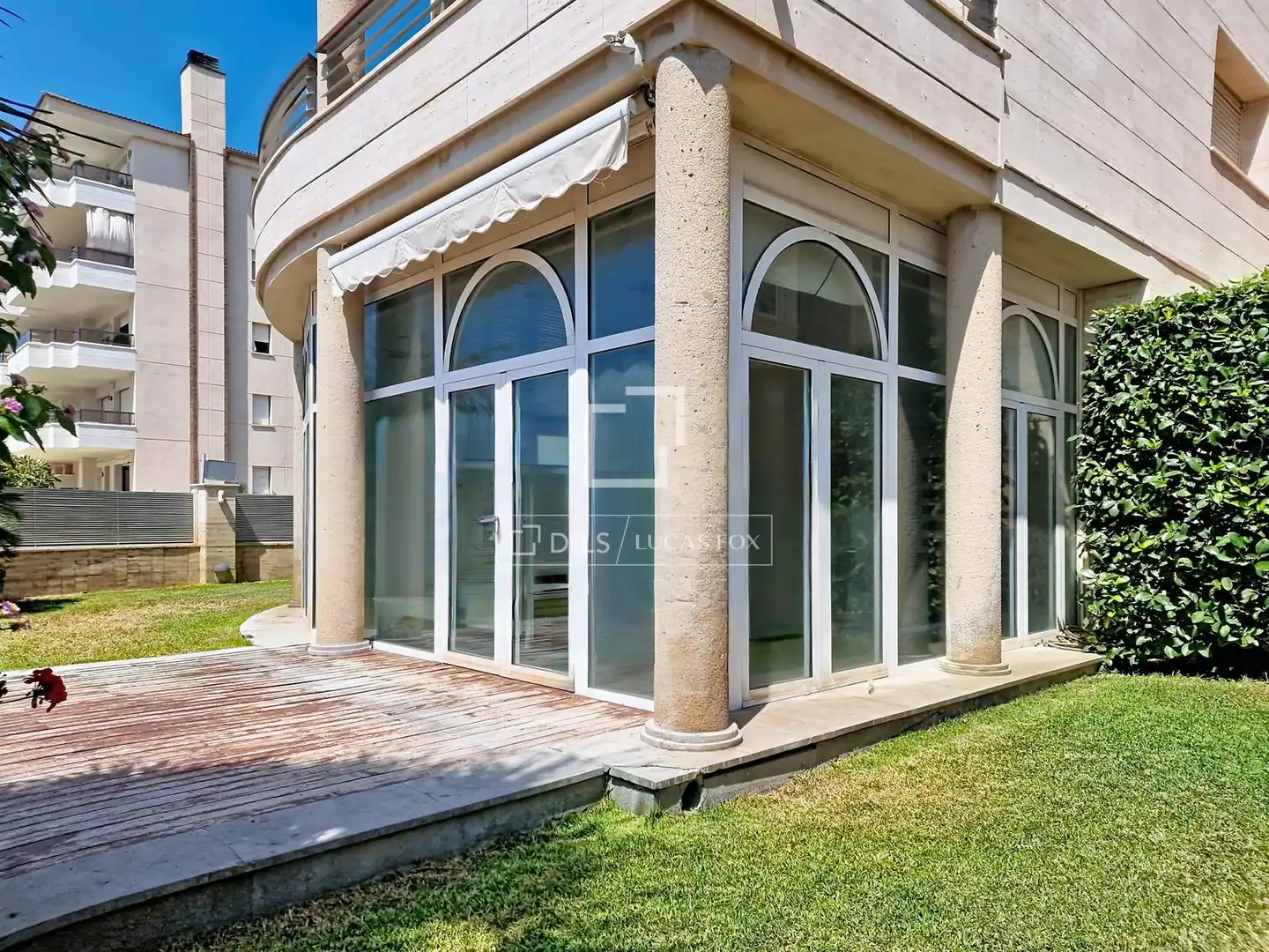 Außenansicht von Haus oder Chalet zum Verkauf in Calafell mit Klimaanlage, Heizung und Privatgarten