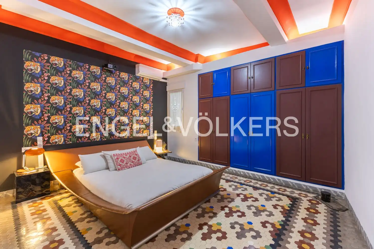 Habitación de Piso de alquiler en Valencia con Aire acondicionado, Calefacción y Amueblado