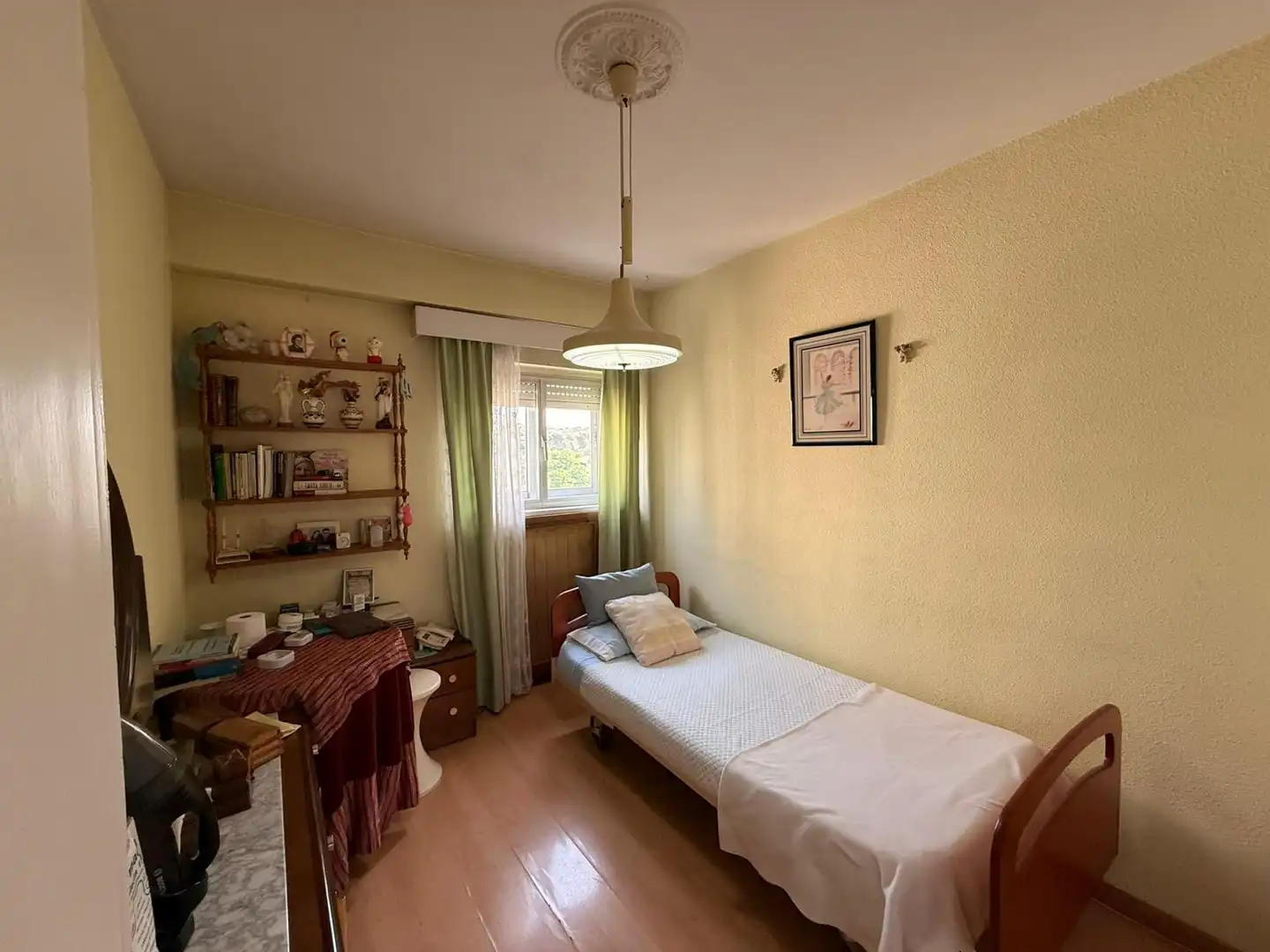 Bedroom of Flat for sale in Madrid  with Heating, Terrace and Furnished