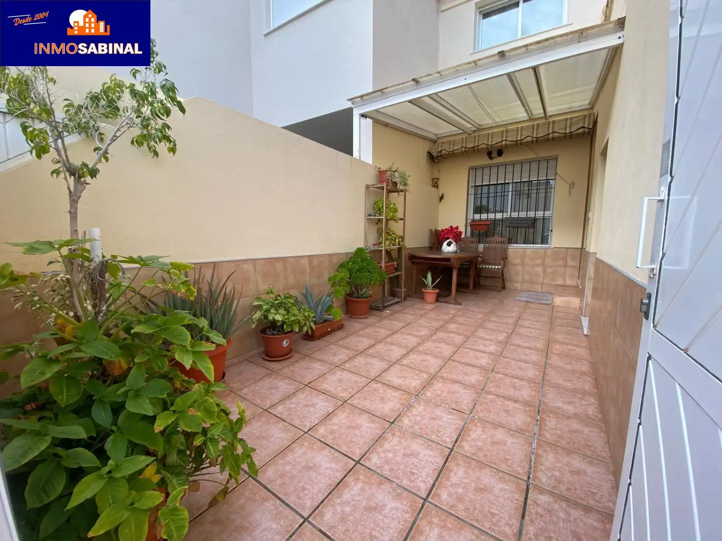 Terrassa de Casa adosada en venda en Roquetas de Mar amb Aire condicionat, Calefacció i Terrassa