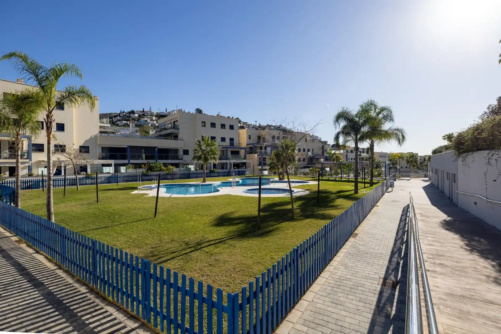 Appartamento con piscina in vendita a PINTOR DOMINGUEZ DE HARO, imagen 3