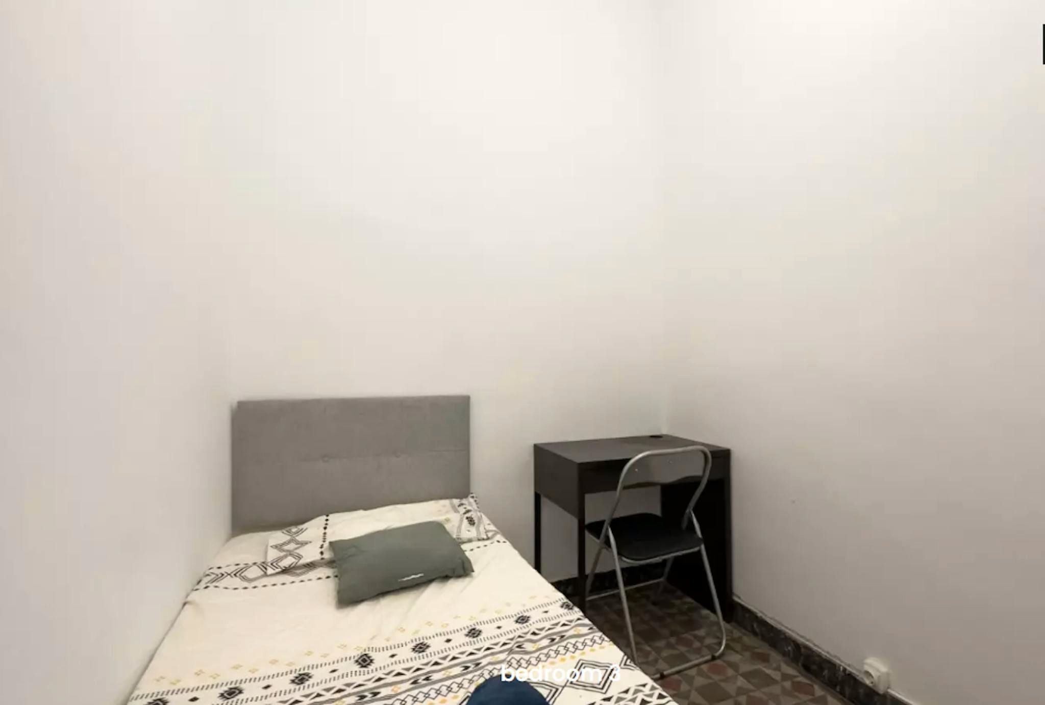 Dormitori de Pis per a compartir en  Barcelona Capital amb Calefacció i Rentadora