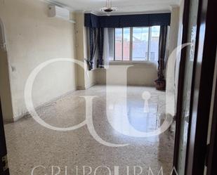 Living room of Flat for sale in  Sevilla Capital  with Air Conditioner