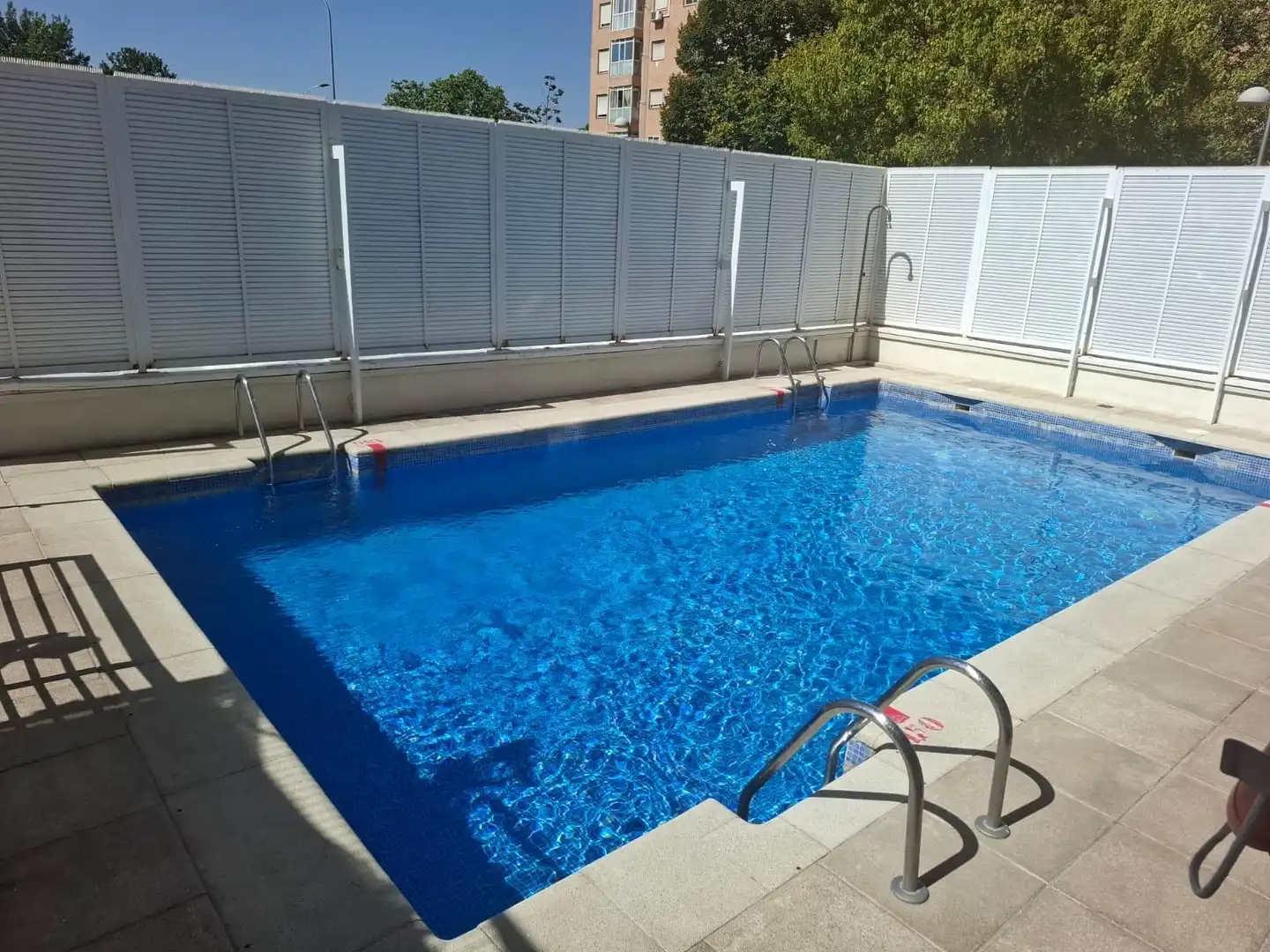 Piscina de Piso en venta en Madrid con Aire acondicionado, Calefacción y Parquet