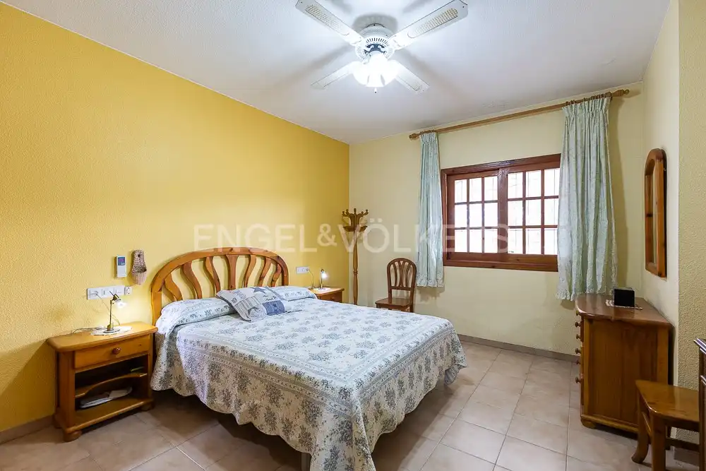 Habitación de Casa o chalet en venta en Alzira con Aire acondicionado, Calefacción y Jardín privado