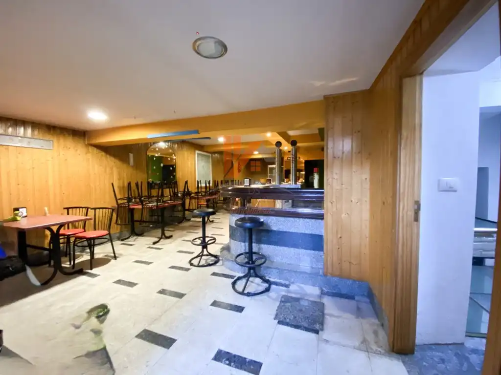 Local en venta en Santiago de Compostela 