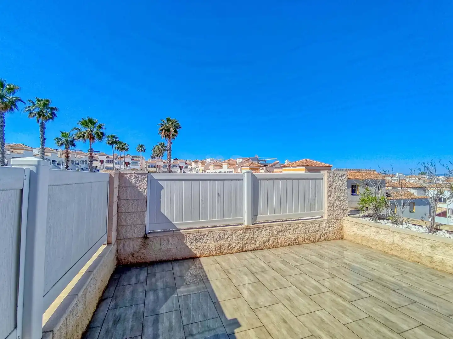 Vista exterior de Loft en venta en Santa Pola con Aire acondicionado, Calefacción y Terraza