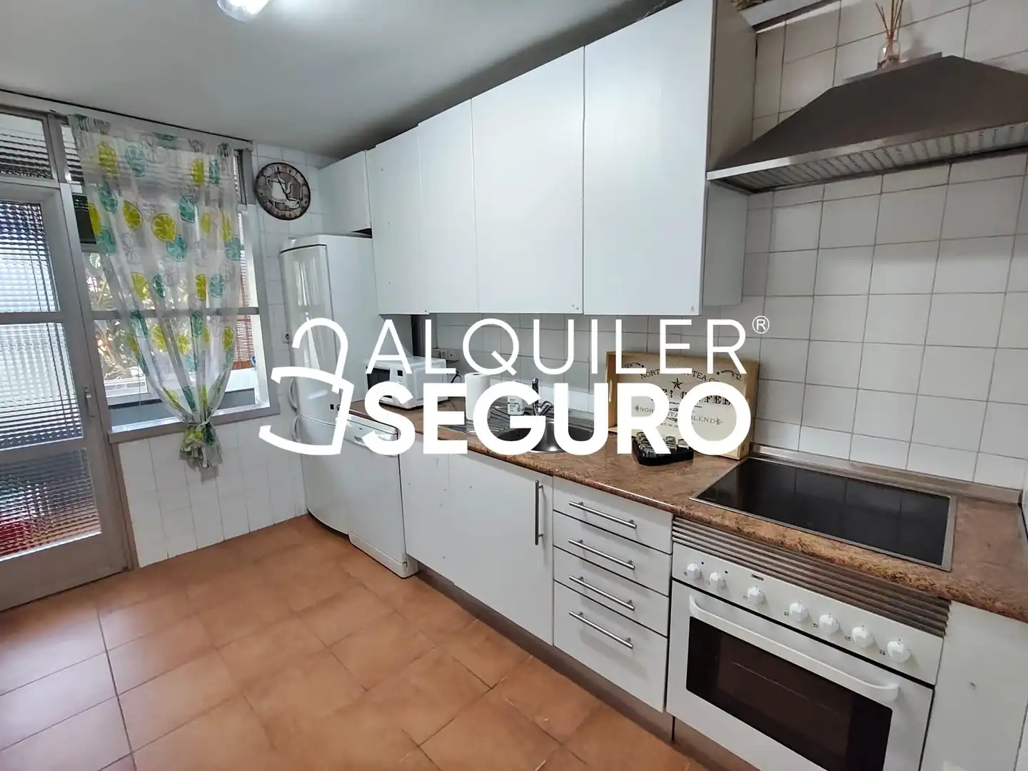 Cocina de Piso de alquiler en Fuencarral - El Pardo
