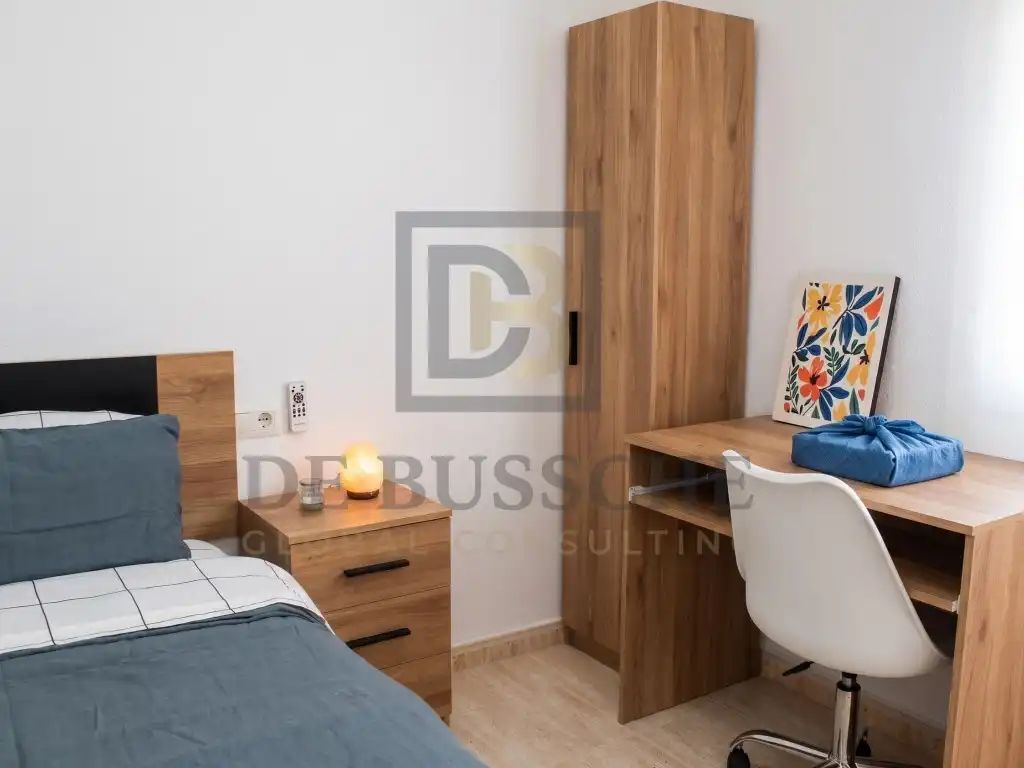 Habitación de Piso de alquiler en Torrevieja con Piscina, Amueblado y Lavadora