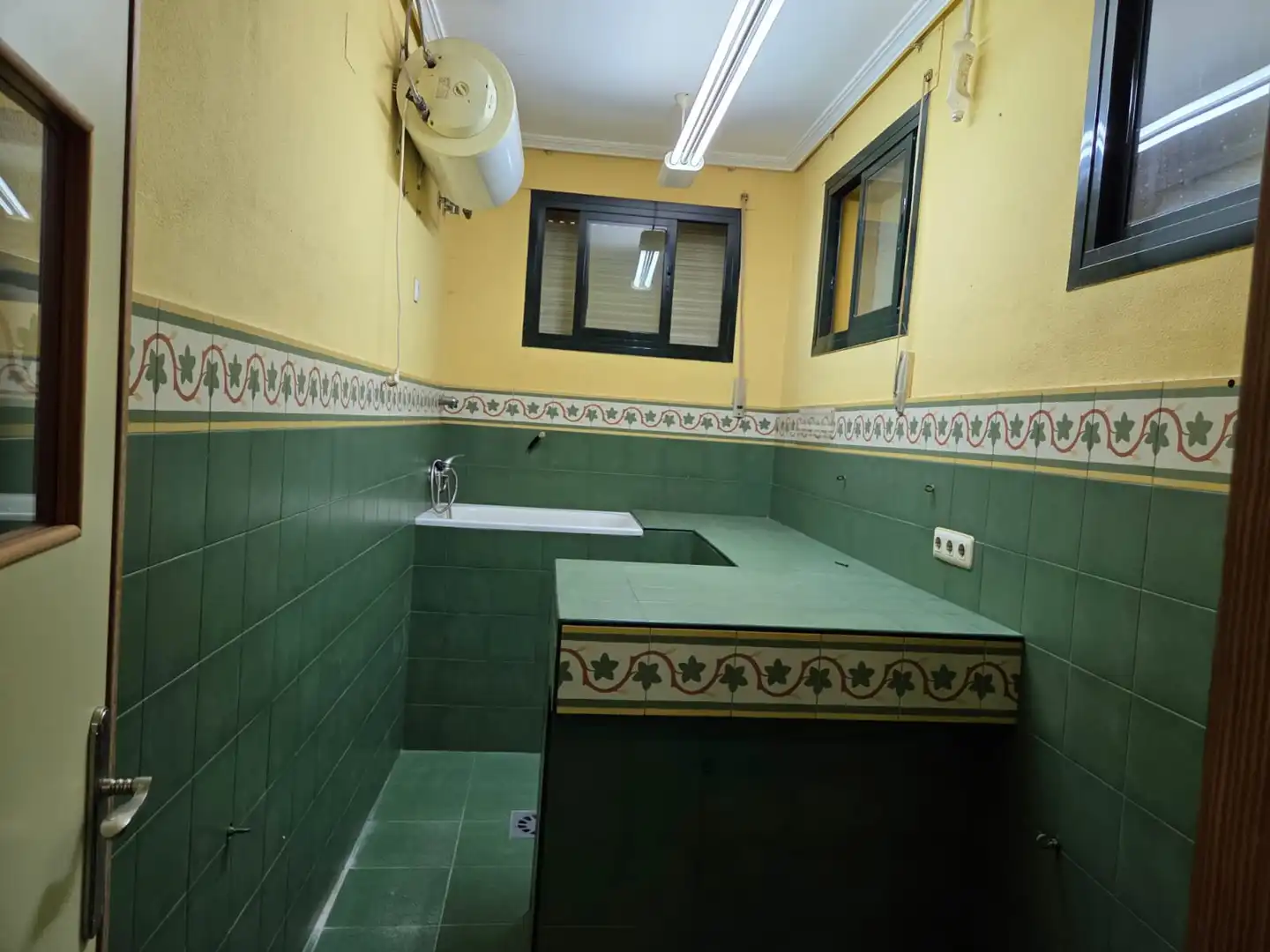 Business premises for sale in La Granja - La Colina - Los Pastores, imagen 3