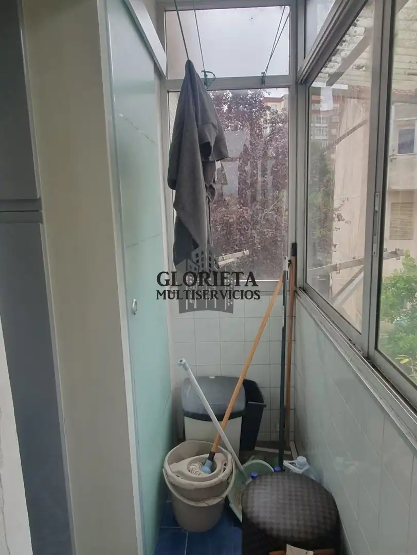 Baño de Piso en venta en Vigo  con Calefacción, Jardín privado y Amueblado
