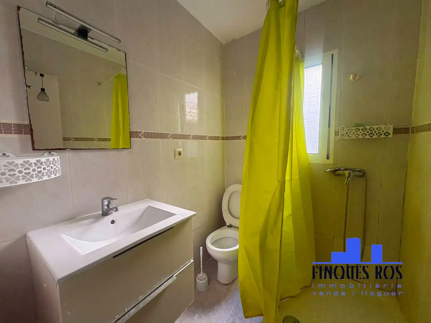 Baño de Piso en venta en Vinaròs con Horno y Balcón