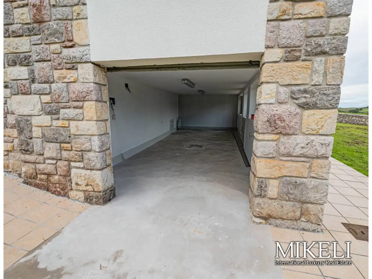 Parking of Houses for sale in Llanes  with Heating, Private garden and Terrace